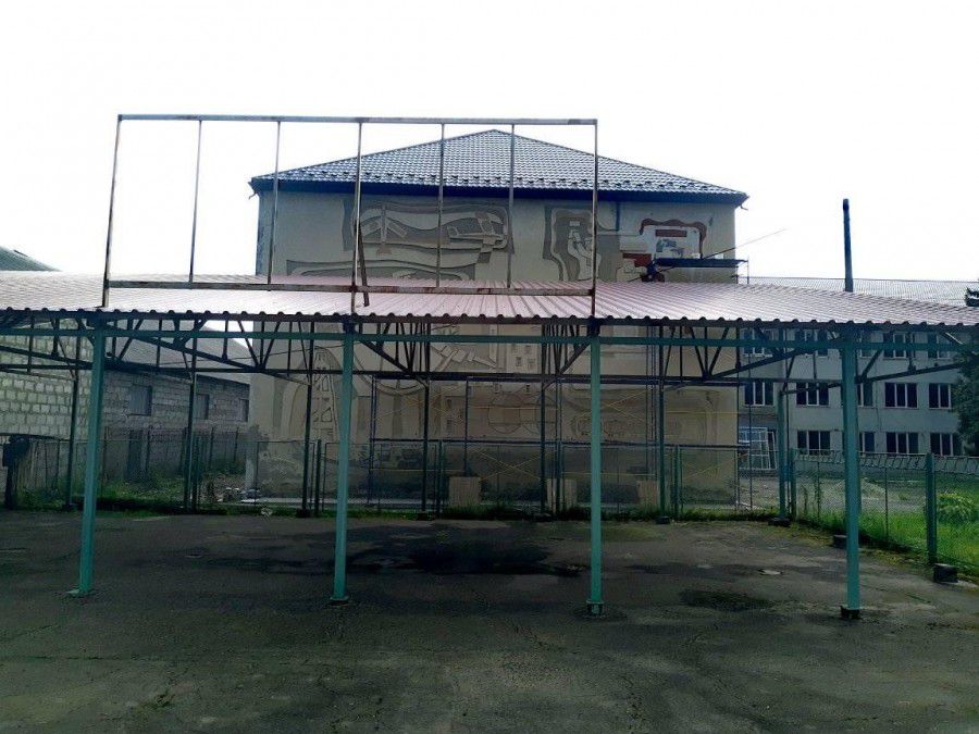 Важливо, що старий мурал не заштукатурили і не здерли, а саме відреставрували