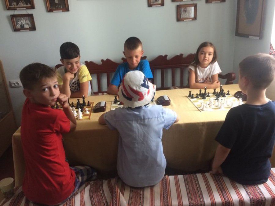 Калушани позмагалися на шаховому турнірі в музеї-оселі родини Івана Франка