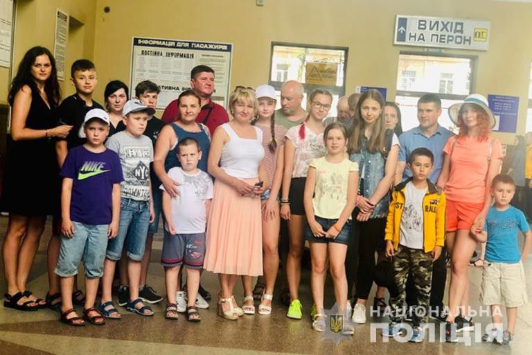 Діти поліцейських відпочиватимуть у таборі на березі Чорного моря.