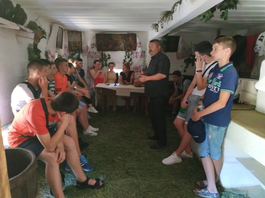 Мальовничістю та духом Великого Кобзаря вразило випускників село Моринці та місто Канів, які відомі всьому світу завдяки