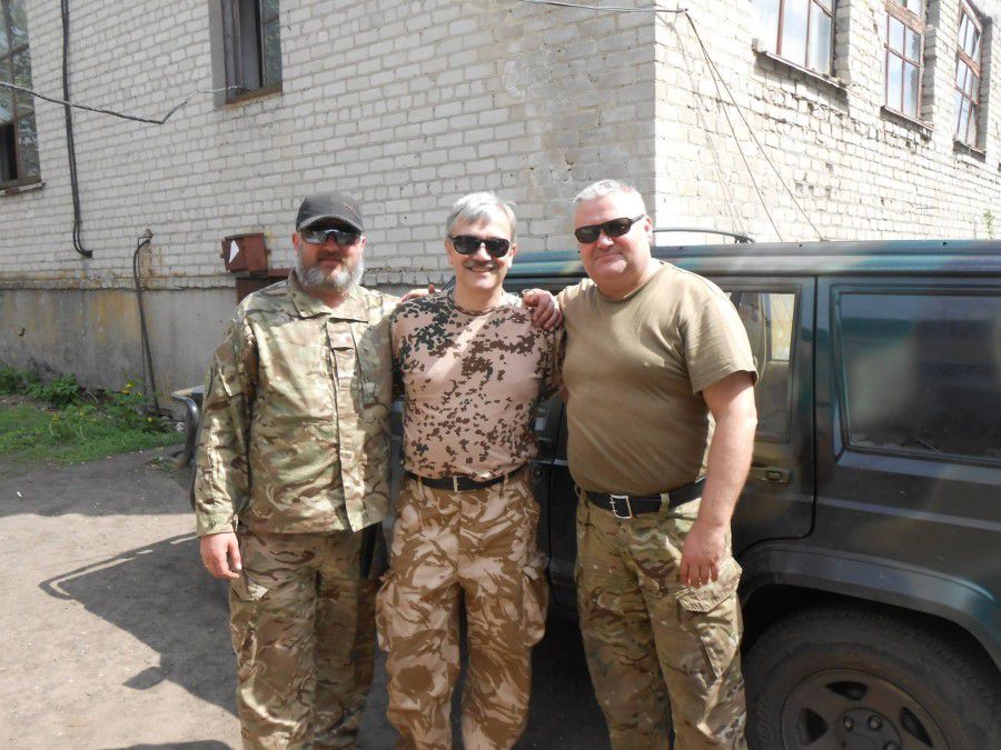 Зліва направо: "майданівець" і ветеран АТО Іван Стратієнко, волонтери Олег Литвинський та Володимир Іваницький