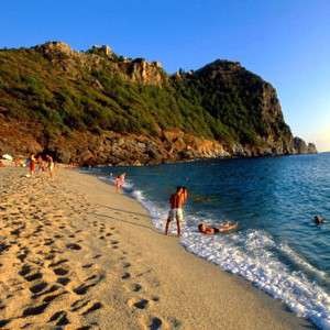 Ілюстрація. Турецька Анталія &mdash; один із основних напрямків літнього відпочинку туристів з України.