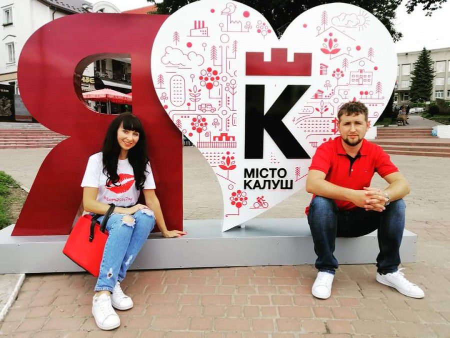 Фотозона "Я люблю Калуш" прикрасила знімки жителів та гостей міста