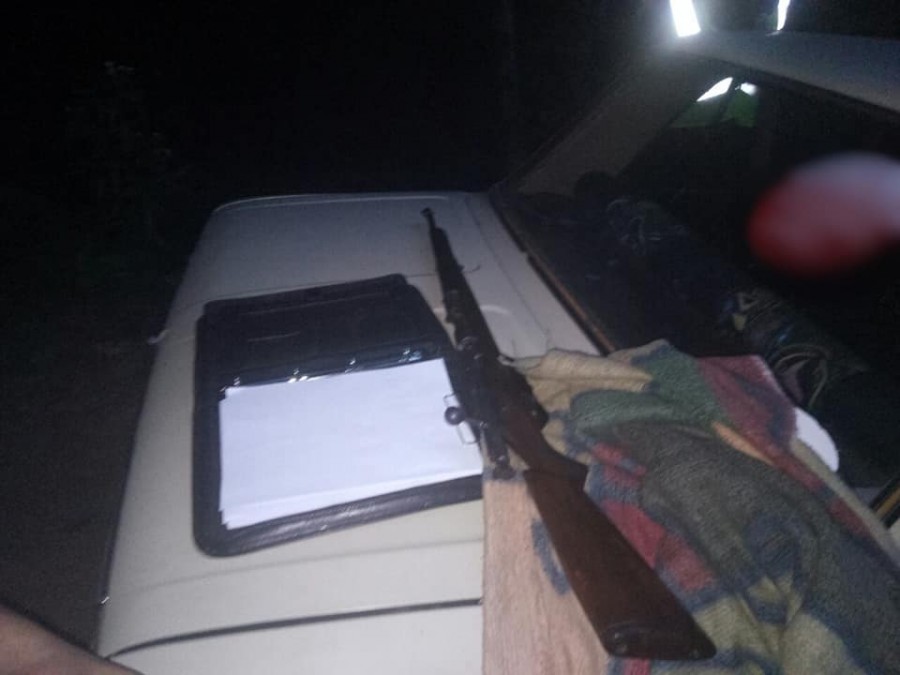 У мешканця Косівського району поліцейські забрали зброю та патрони.