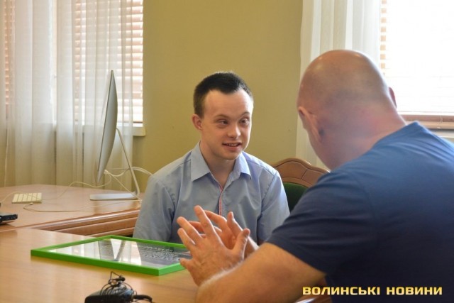 Богдан Кравчук закінчив навчання на факультеті історії, політології та національної безпеки Східноєвропейського націонал