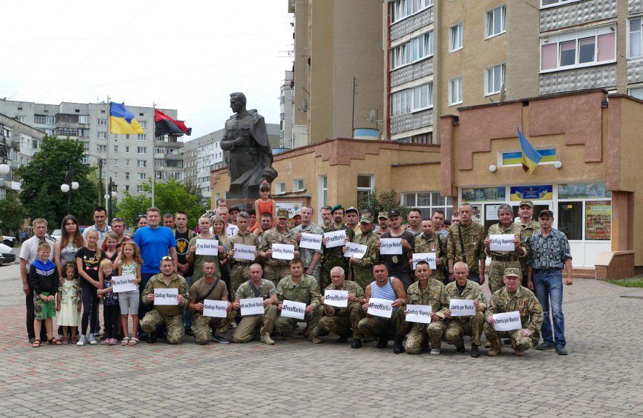Представники ГО "Об'єднання учасників бойових дій АТО Калущини" підтримали нацгвардійця Віталія Марківа а
