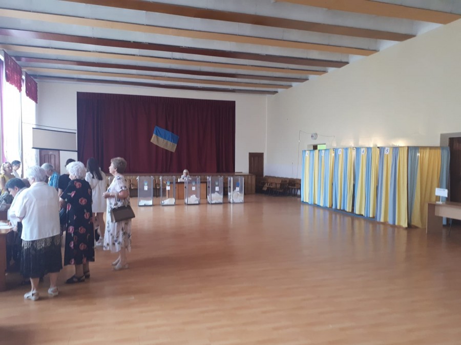 Голосування на одній із дільниць 85-го округу | Фото: Ігор Ткач