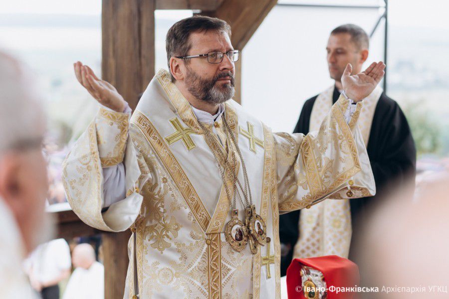 Життя того, хто вірує, відрізняється від життя невіруючого так, як життя того, хто бачить, і того, хто не бачить, акцент