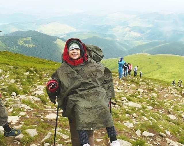 Олександра Гребенюк за допомогою волонтерів підкорила Говерлу.