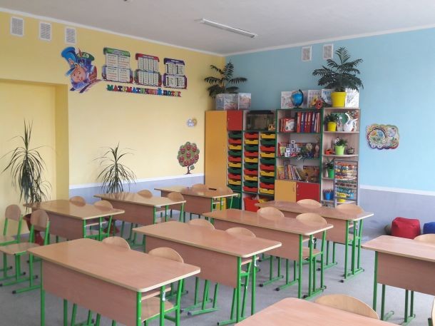 У школі впроваджуються практичні зміни у рамках підготовки до початку нового навчального року.