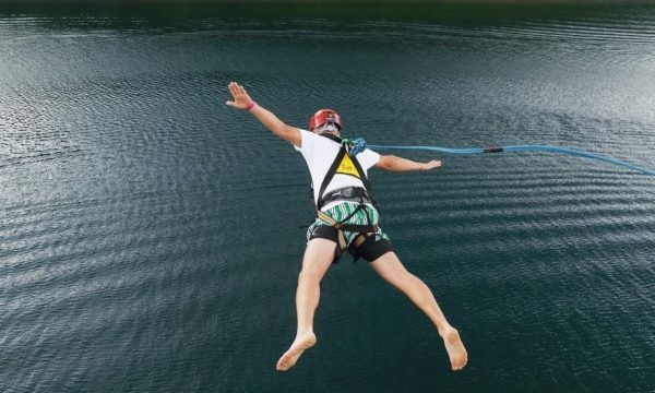 Ілюстрація. "Буковель" ініціює перевірку всіх наявних на курорті екстремальних розваг, "щоб жодна людина 