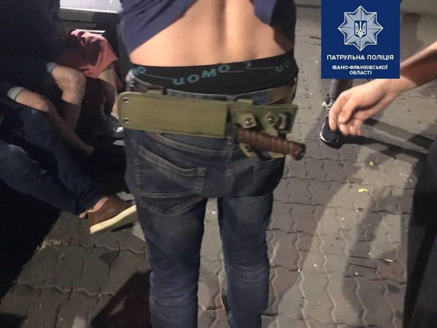 П'яний франківець погрожував чоловікові вбивством.