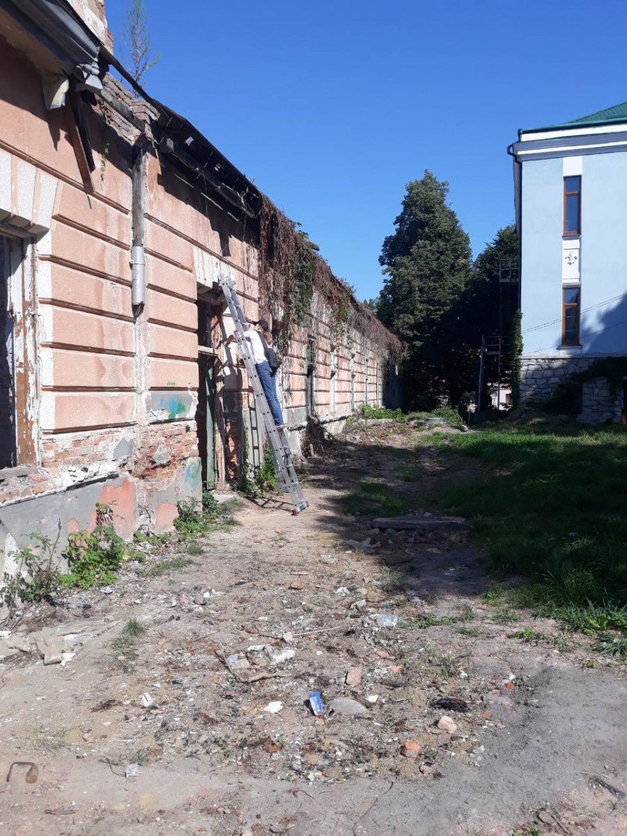 Підрядник має виконати комплексні наукові дослідження та ескізний проект з містобудівним розрахунком.