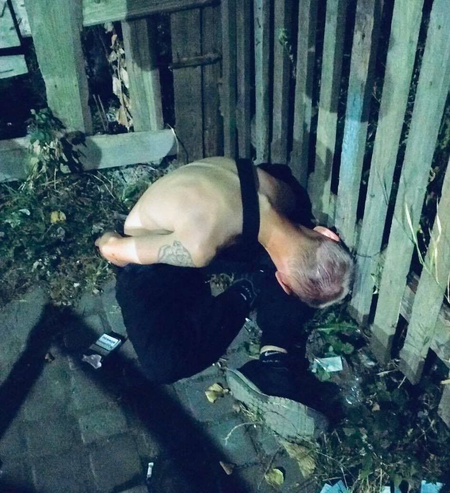 33-річний місцевий житель проник в заклад через віджим пластикового вікна.