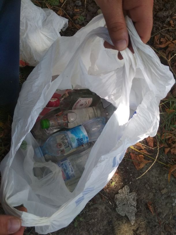 Сурогат знищили, уклавиши відповідний акт.