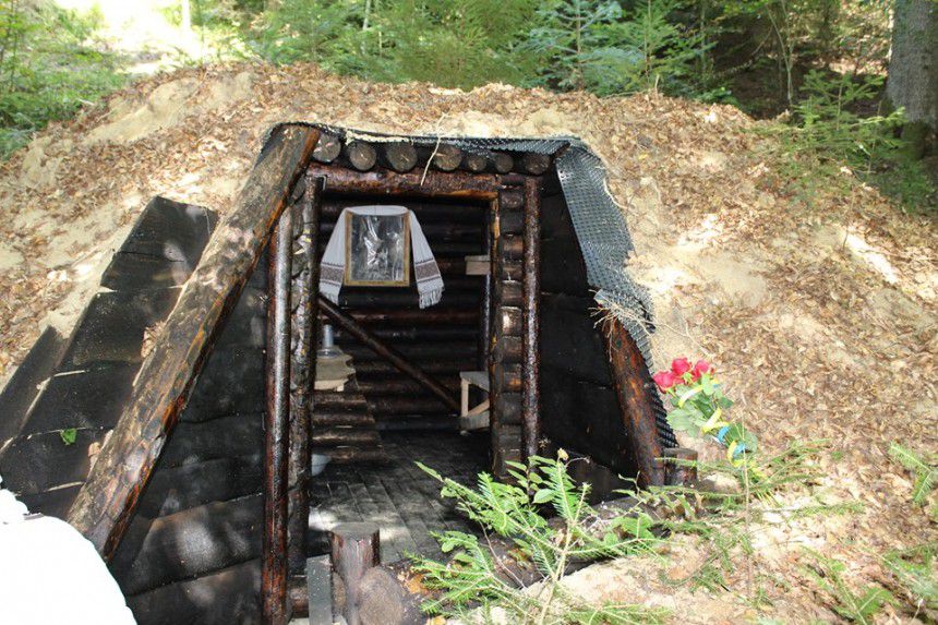 Це остання криївка на теренах Косівського району, яка впала під натиском ворогів 28 січня 1953 року.