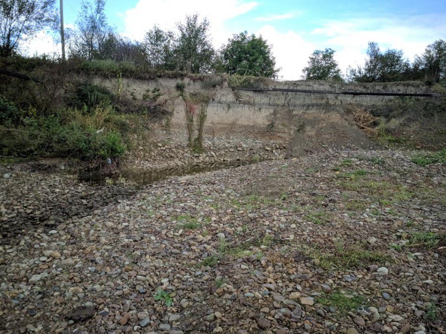 Місцеві мешканці стверджують, що річка міліла поступово.