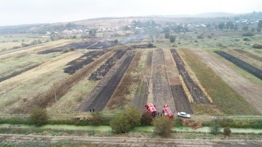 Гасіння торфовищ ускладнено тим, що торф прогоряє на пів метра вглиб