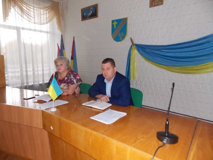 На нараді в Калуській РДА обговорили скорочення штатної чисельності державних службовців