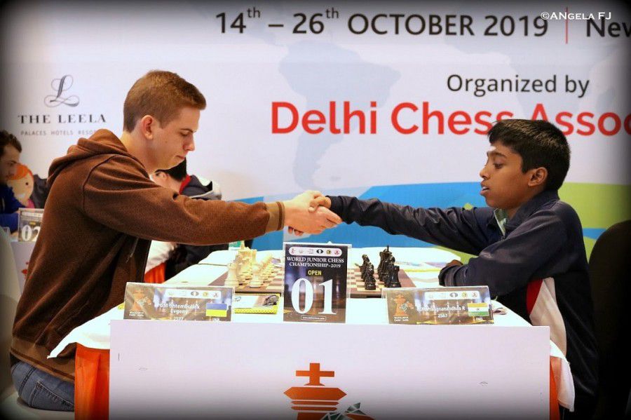 У вирішальній партії 11-го туру Штембуляк переграв росіянина Володара Мурзіна