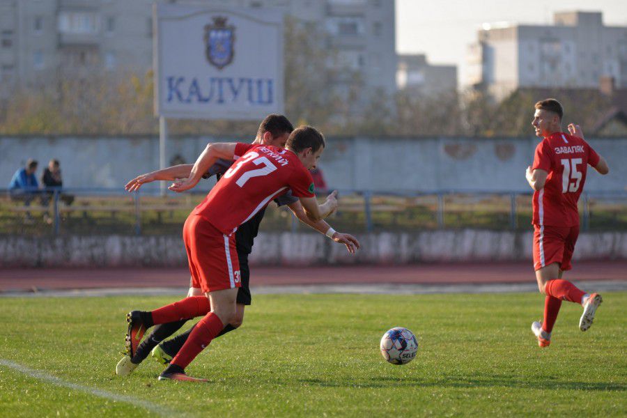Напередодні гри з різних причин поза заявкою калушан опинились одразу семеро виконавців