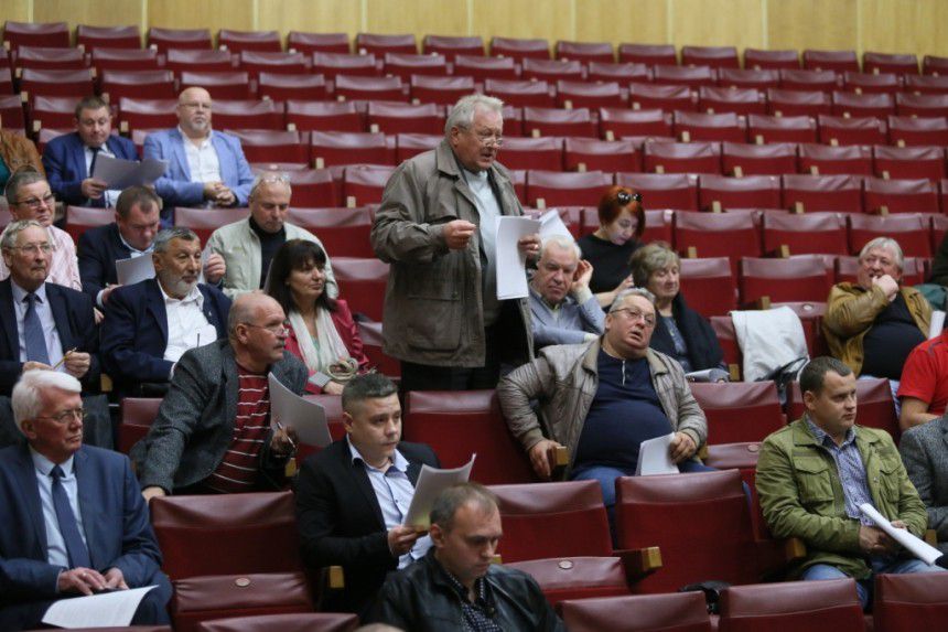 На зборах прийняли рішення збільшити кількісний склад громадської ради при ОДА