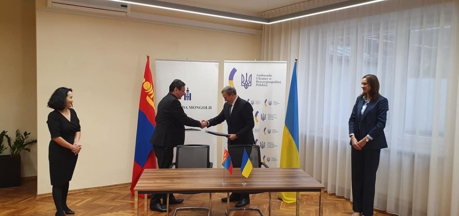 Посол Монголії зауважив, що це &ldquo;особливий день для Монголії й України&rdquo; | Фото: Юрій Банахевич, "Укрінфо