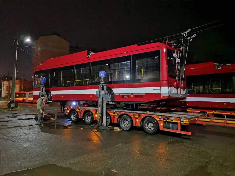 Незабаром тролейбуси виїдуть на маршрутах міста | Фото: Nazar Rohiv, Andriy Koman