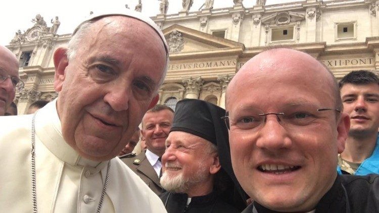 Степан Сус є досить популярним та активним священником Львова | Фото: Vatican News