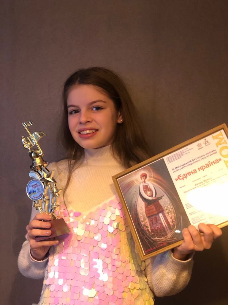 Івано-Франківськ на конкурсі гідно представили і вибороли два Гран-прі Анна Луцька та Ярина Батюк