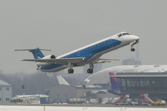 Ціна перельоту в одну сторону стартує від 2500 грн | Фото: Aleksandrs Čubikins