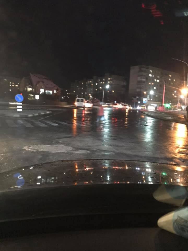Пішоходів погано видно на дорозі, коли надворі темно