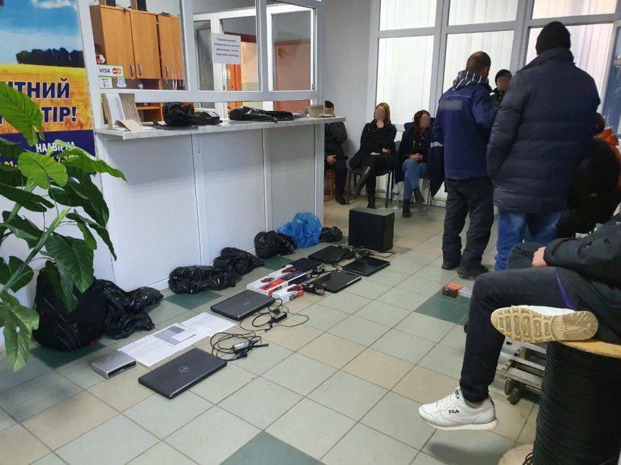 Щомісячний прибуток від протиправної діяльності складав більше мільйона гривень, кажуть у кіберполіції