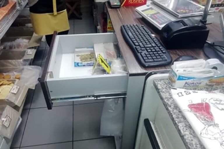 Грабіжник викрав гроші із каси