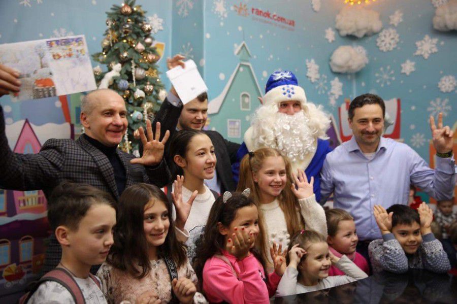 Поштова резиденція приймає дитячі листи, адресовані улюбленим героям &mdash; святому Миколаю або Діду Морозу