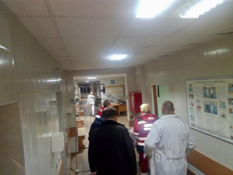 Для подальшого лікування в Київ привезли дев'ятеро військовослужбовців, які до цього лікувалися у Військово-медично