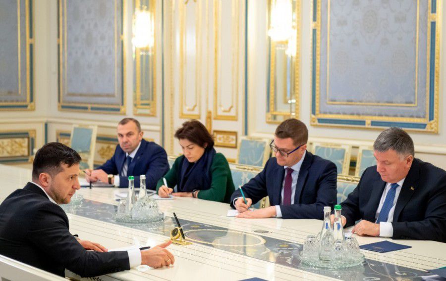 Зеленський наголосив, що потрібно встановити коло осіб, які були присутні на переговорах