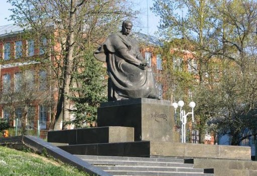 9 березня біля пам'ятника Тарасу Шевченку відбудеться урочисте покладання квітів та літературно-мистецький колаж