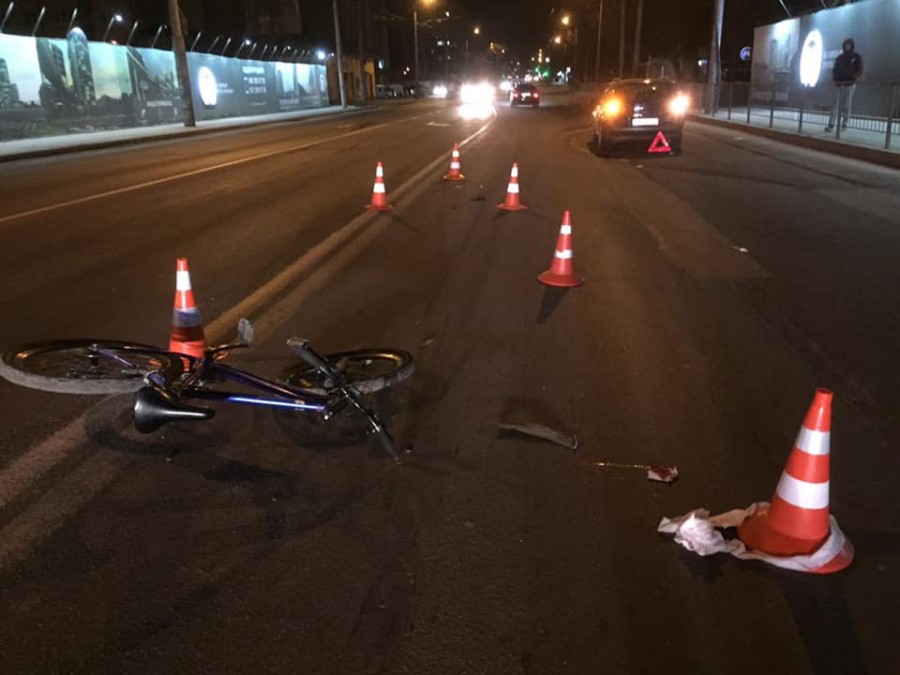 У результаті ДТП велосипедиста доставлено до лікувального закладу