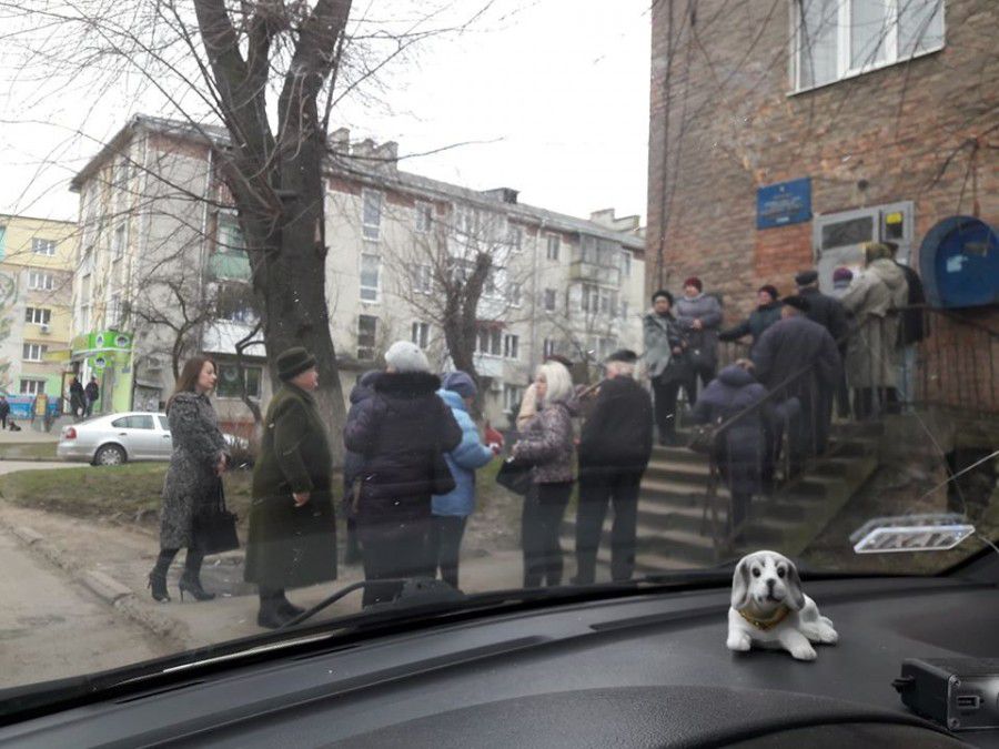 Калушан не лякає велике скупчення людей