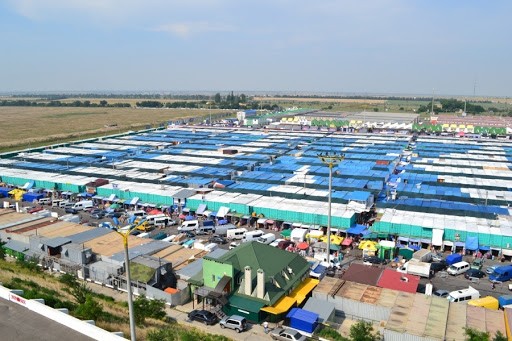 Ілюстрація. Щодня ринок відвідують до 200 тисяч осіб