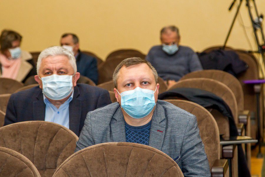 Очікуються й проблеми з комунальними підприємствами: споживачі не будуть платити за послуги і їм це дозволили, йшлося на