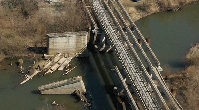 Через недобудований у Мошківцях міст страждають мешканці 11-ти сіл