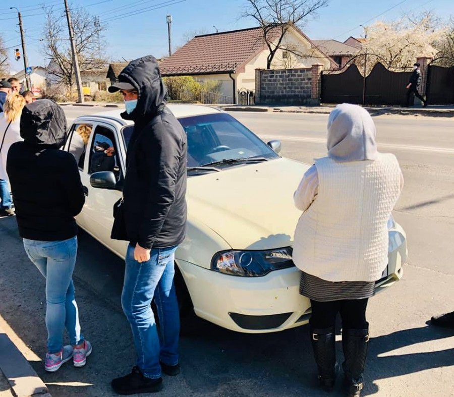 Зловмисники відшукували самотніх людей похилого віку