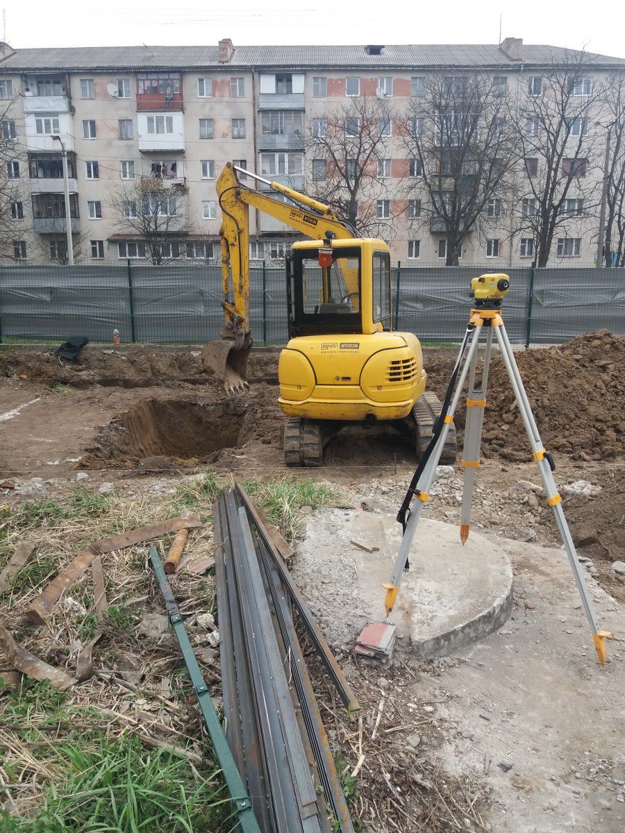 Будівництво вважається самочинним і тягне за собою відповідальність згідно із законом