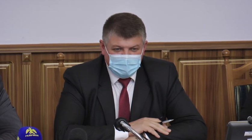 Очільник облдержадміністрації поділився секретом вдалої стрижки