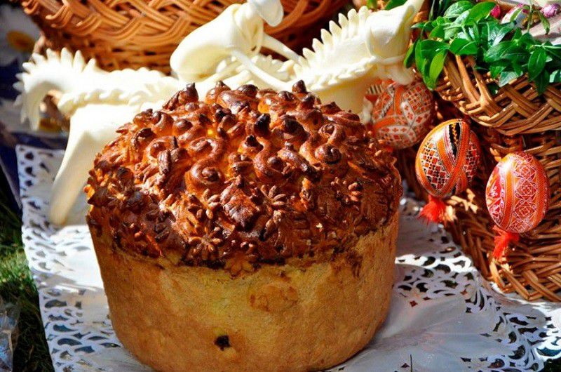 Ілюстрація. Готова паска сягала півтора метра довжини | Фото: Юрій Атаманюк