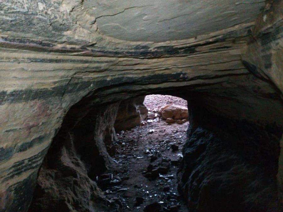 Відразу за входом &mdash; загальна зала, яка є просторим, 22 на 16 метрів, приміщенням з майже аркоподібною стелею та не