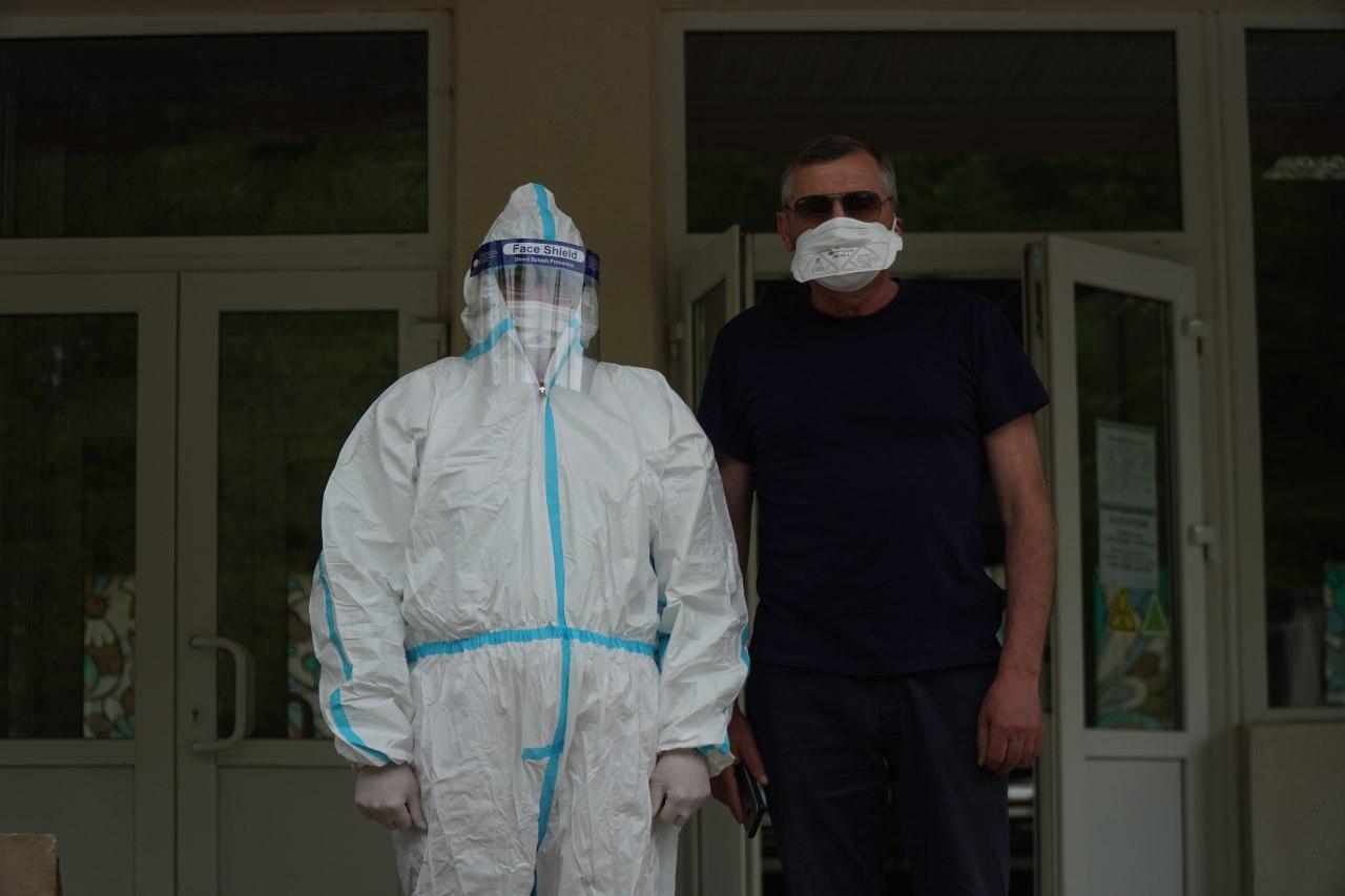 Найбільше серед районів хворих, за даними ОДА, — у Калуському районі — 143 особи