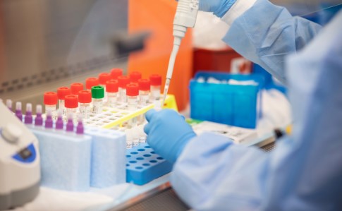 Ілюстрація. Деяким медикам тестування на коронавірус потрібно проводити кожні 5 днів